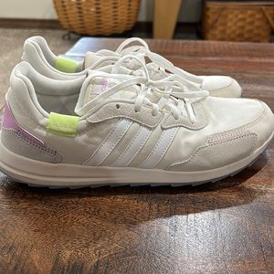 Adidas Retrorun sneakers
